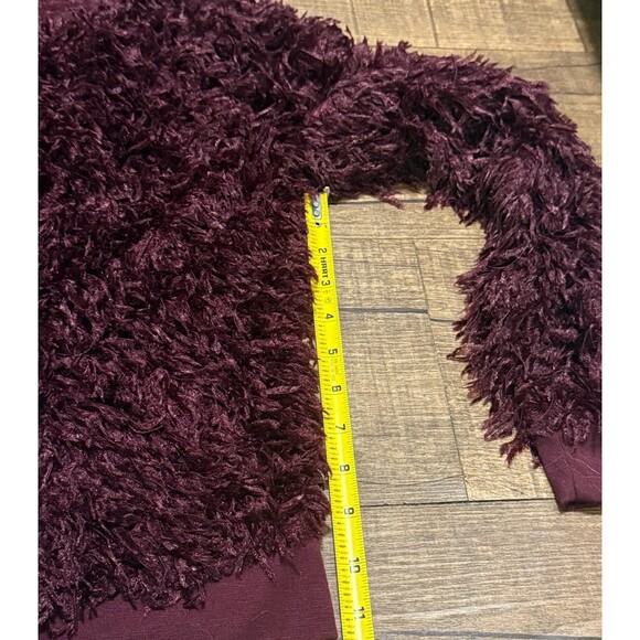 NWT burgundy maroon faux fur fuzzy sweater - Picture 4 of 5